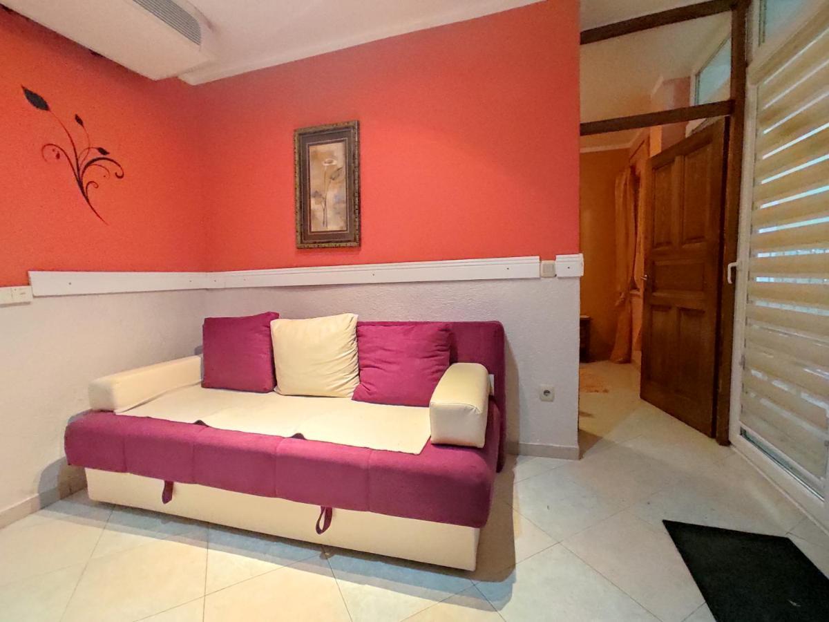 Villa Aleksandra - T Rafailovici Esterno foto